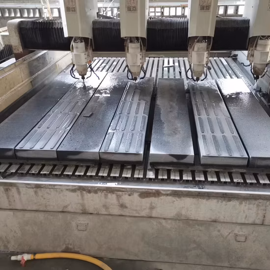 Полированный темно-серый гранит G654 для тактильной брусчатки